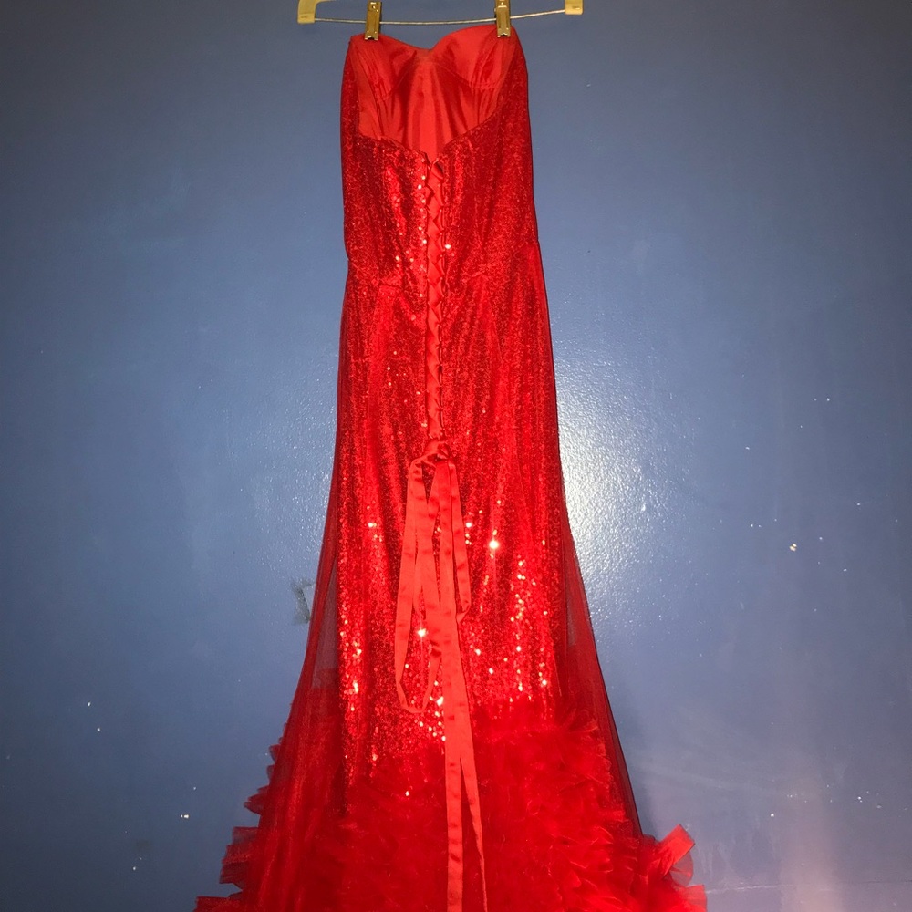 PROM DRESS 👗 - Picture 4 of 4